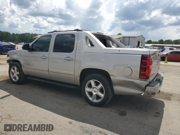 2008 Chevrolet Avalanche LTZ with VIN 3GNFK12338G149986, listed as a Copart auction lot 69240614 with 180,623 mi miles and Salvage Title. Bid and sale history available at carsss.com. Image 2.