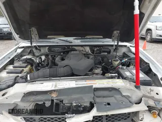 1999 Ford Explorer XLT z VIN 1FMZU32E1XZA80254, wystawiony jako IAAI lot #41453375 z przebiegiem 146 259 mil mil oraz . Historia ofert i sprzedaży dostępna na DreamBid. Obrazek 10.