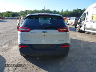 2016 Jeep Cherokee Sport with VIN 1C4PJMAB9GW143085, listed as a IAAI auction lot 42803158 with 268,076 mi miles and . Bid and sale history available at DreamBid. Image 16.