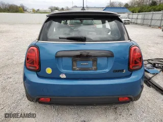 2022 MINI Hardtop 2 Door Cooper SE with VIN WMW13DJ04N2P69787, listed as a Copart auction lot 48729804 with 20,617 mi miles and Salvage Title. Bid and sale history available at carsss.com. Image 6.