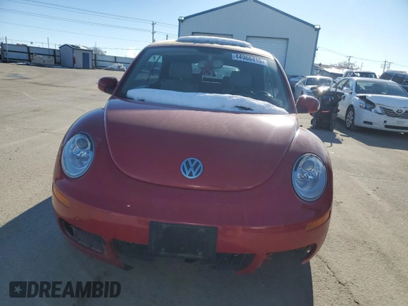 2010 Volkswagen Beetle with VIN 3VWRG3AL1AM005636, listed as a Copart auction lot 44068415 with 57,056 mi miles and Salvage Title. Bid and sale history available at DreamBid. Image 5.