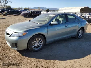 2010 Toyota Camry Hybrid with VIN 4T1BB3EK4AU125782, listed as a Copart auction lot 50256555 with 28,618 mi miles and Salvage Title. Bid and sale history available at carsss.com. Image 1.