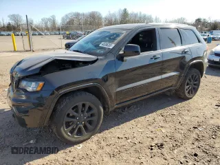2019 Jeep Grand Cherokee Upland with VIN 1C4RJFAGXKC590227, listed as a Copart auction lot 48396355 with 104,850 mi miles and Salvage Title. Bid and sale history available at DreamBid. Image 1.