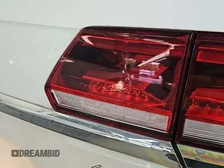 2023 Volkswagen Atlas SE с VIN 1V2HR2CA7PC526707, выставлен на аукционе IAAI как лот 42854241 с пробегом 28 220 миль миль и . История ставок и продаж доступна на DreamBid. Изображение 8.