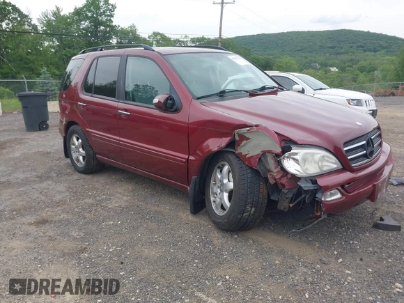 2002 Mercedes-Benz M 320/430/500 z VIN 4JGAB75E92A311981, wystawiony jako IAAI lot #42357172 z przebiegiem 171 737 mil mil oraz . Historia ofert i sprzedaży dostępna na DreamBid. Obrazek 1.