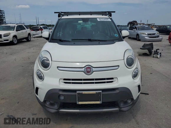 2014 FIAT 500L Trekking with VIN ZFBCFADH0EZ010311, listed as a Copart auction lot 62334095 with 139,917 mi miles and Salvage title. Bid and sale history available at DreamBid. Image 5.
