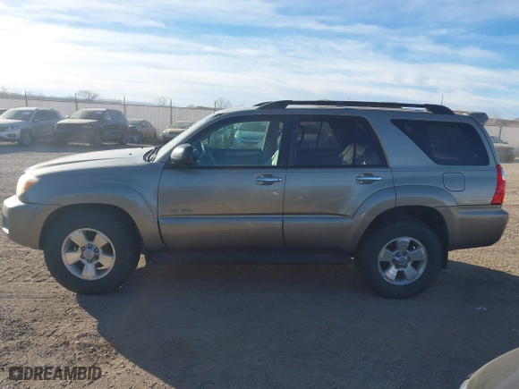 2006 Toyota 4Runner SR5 with VIN JTEBU14R568055724, listed as a IAAI auction lot 41450451 with 230,598 mi miles. Bid and sale history available at carsss.com. Image 14.