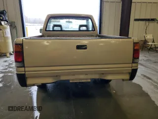 1992 Isuzu Pickup S z VIN 4S1CL11L0N4208813, wystawiony jako Copart lot #80966344 z przebiegiem 166 056 mil mil oraz Szkody całkowita. Historia ofert i sprzedaży dostępna na DreamBid. Obrazek 6.
