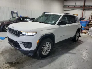 2024 Jeep Grand Cherokee Laredo X z VIN 1C4RJGAG2RC185995, wystawiony jako Copart lot #56421785 z przebiegiem 19 068 mil mil oraz Szkoda całkowita • Salvage title. Historia ofert i sprzedaży dostępna na DreamBid. Obrazek 1.