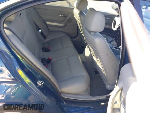 2006 BMW 3 Series 330xi with VIN WBAVD33546KV60455, listed as a IAAI auction lot 41525800 with 168,838 mi miles. Bid and sale history available at carsss.com. Image 8.