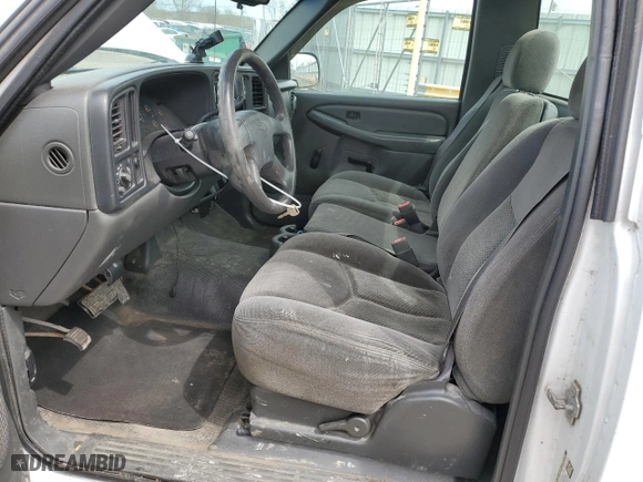 2005 Chevrolet Silverado 1500 Work Truck with VIN 1GCEC14XX5Z332010, listed as a Copart auction lot 52989865 with 221,958 mi miles and Clean Title. Bid and sale history available at carsss.com. Image 7.