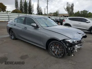 2025 BMW 3 Series 330i xDrive with VIN 3MW89CW01S8F01583, listed as a Copart auction lot 47929825 with 4,134 mi miles and Clean Title. Bid and sale history available at carsss.com. Image 4.