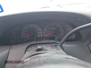 2000 Ford F-150 z VIN 1FTRX07W2YKA56826, wystawiony jako IAAI lot #41527865 z przebiegiem Nie podano mil oraz . Historia ofert i sprzedaży dostępna na DreamBid. Obrazek 7.