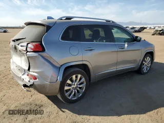 2017 Jeep Cherokee Overland с VIN 1C4PJLJS0HW574622, выставлен на аукционе Copart как лот 74615164 с пробегом 93 945 миль миль и Списание • Salvage title. История ставок и продаж доступна на DreamBid. Изображение 3.