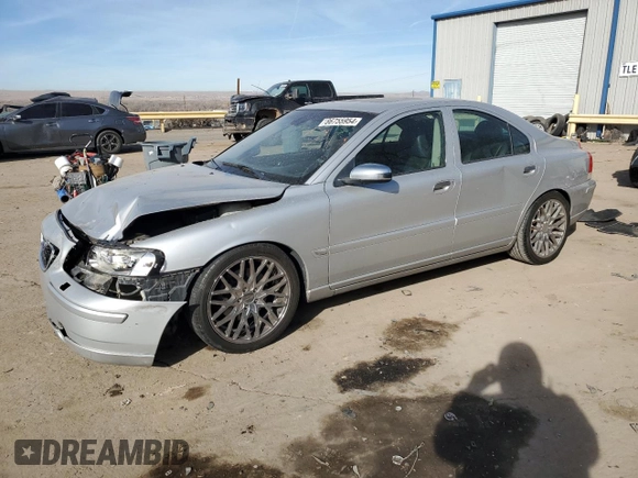 2006 Volvo S60 2.4L Turbo with VIN YV1RS547862553959, listed as a Copart auction lot 86755954 with 208,311 mi miles and Salvage Title. Bid and sale history available at carsss.com. Image 1.