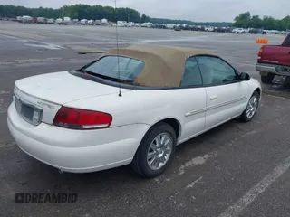 2005 Chrysler Sebring Limited z VIN 1C3EL65R15N502070, wystawiony jako IAAI lot #42407558 z przebiegiem 145 448 mil mil oraz . Historia ofert i sprzedaży dostępna na DreamBid. Obrazek 4.