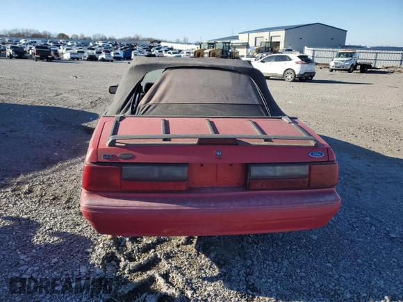 1992 Ford Mustang with VIN 1FACP44M2NF114167, listed as a Copart auction lot 83254224 with 35,482 mi miles and Clean title. Bid and sale history available at DreamBid. Image 6.
