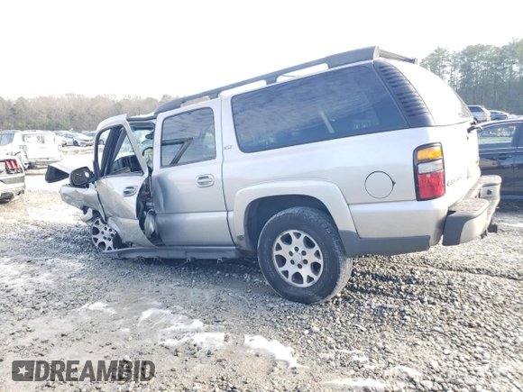 2005 Chevrolet Suburban Z71 with VIN 3GNFK16Z35G195828, listed as a Copart auction lot 88249925 with 254,252 mi miles and Salvage Title. Bid and sale history available at carsss.com. Image 2.