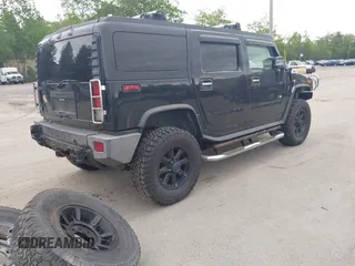 2006 Hummer H2 z VIN 5GRGN23U26H119476, wystawiony jako IAAI lot #42389980 z przebiegiem 223 949 mil mil oraz . Historia ofert i sprzedaży dostępna na DreamBid. Obrazek 4.