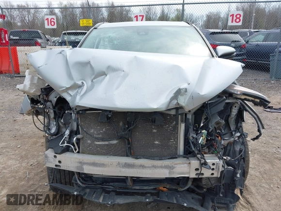 2018 Toyota Highlander SE with VIN 5TDJZRFH3JS903348, listed as a IAAI auction lot 42132056 with 115,384 mi miles and . Bid and sale history available at DreamBid. Image 13.