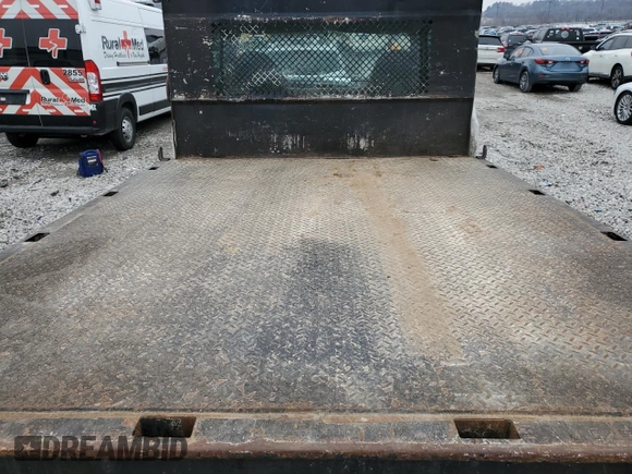 1999 Ford Super Duty F-250 XL with VIN 1FTNF20L1XEC34865, listed as a Copart auction lot 44930965 with 493,500 mi miles and Salvage Title. Bid and sale history available at carsss.com. Image 10.