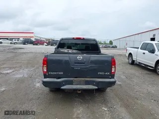 2011 Nissan Frontier PRO-4X with VIN 1N6AD0EV0BC442076, listed as a IAAI auction lot 41982227 with 345,538 mi miles. Bid and sale history available at carsss.com. Image 16.