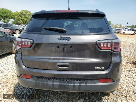 2020 Jeep Compass Altitude z VIN 3C4NJCBB3LT229797, wystawiony jako Copart lot #53232995 z przebiegiem Nie podano mil oraz Szkody całkowita. Historia ofert i sprzedaży dostępna na DreamBid. Obrazek 6.