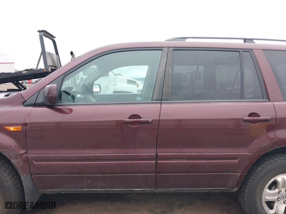 2008 Honda Pilot VP with VIN 5FNYF18268B003608, listed as a IAAI auction lot 41868869 with 184,324 mi miles. Bid and sale history available at carsss.com. Image 14.