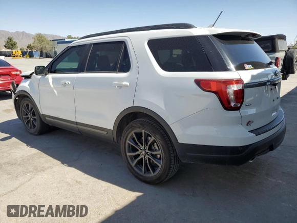 2018 Ford Explorer XLT z VIN 1FM5K7D83JGC69719, wystawiony jako Copart lot #54433405 z przebiegiem 84 581 mil mil oraz Szkoda całkowita • Salvage title. Historia ofert i sprzedaży dostępna na DreamBid. Obrazek 2.
