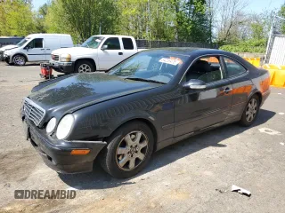 2002 Mercedes-Benz CLK 320/430 z VIN WDBLJ65G82T119692, wystawiony jako Copart lot #54259475 z przebiegiem Nie podano mil oraz Szkoda całkowita • Salvage title. Historia ofert i sprzedaży dostępna na DreamBid. Obrazek 1.