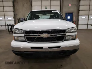 2006 Chevrolet Silverado 1500 LS with VIN 2GCEK13V161324584, listed as a Copart auction lot 55315825 with 107,175 mi miles and Clean Title. Bid and sale history available at DreamBid. Image 5.