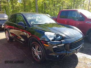 2016 Porsche Cayenne z VIN WP1AA2A23GLA04144, wystawiony jako IAAI lot #42117178 z przebiegiem 70 255 mil mil oraz . Historia ofert i sprzedaży dostępna na DreamBid. Obrazek 5.
