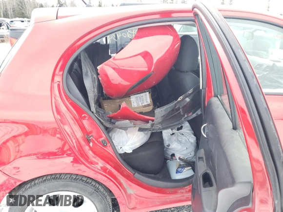 2019 Nissan Micra S z VIN 3N1CK3CP5KL200737, wystawiony jako Copart lot #82120434 z przebiegiem 71 861 mil mil oraz Szkoda całkowita • Salvage title. Historia ofert i sprzedaży dostępna na DreamBid. Obrazek 10.