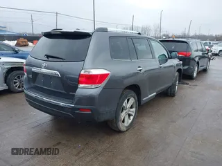 2012 Toyota Highlander Limited with VIN 5TDDK3EH6CS174295, listed as a IAAI auction lot 41680246 with 215,531 mi miles. Bid and sale history available at carsss.com. Image 4.