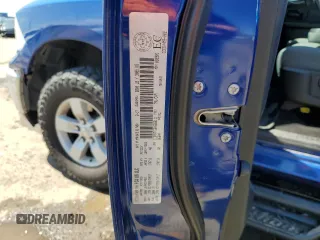2017 Ram 1500 ST z VIN 1C6RR7FG6HS682111, wystawiony jako Copart lot #56308765 z przebiegiem 61 604 mil mil oraz Szkoda całkowita • Salvage title. Historia ofert i sprzedaży dostępna na DreamBid. Obrazek 12.