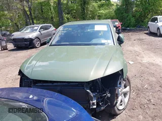 2024 Audi Q5 Sportback S line Premium Plus z VIN WA15AAFY2R2049587, wystawiony jako IAAI lot #42188180 z przebiegiem 11 987 mil mil oraz . Historia ofert i sprzedaży dostępna na DreamBid. Obrazek 12.