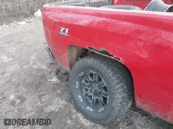2010 Chevrolet Silverado 1500 LT with VIN 3GCRKSE37AG147218, listed as a IAAI auction lot 41827607 with 281,697 mi miles and . Bid and sale history available at DreamBid. Image 18.