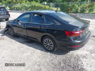 2019 Volkswagen Jetta SEL with VIN 3VWEB7BU7KM193642, listed as a IAAI auction lot 42718572 with 124,633 mi miles and . Bid and sale history available at DreamBid. Image 3.