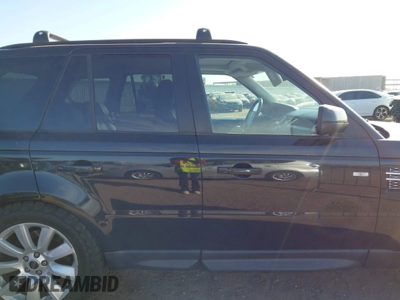 2013 Land Rover Range Rover Sport HSE LUX with VIN SALSK2D47DA777473, listed as a IAAI auction lot 42009124 with 1 mi miles. Bid and sale history available at carsss.com. Image 13.