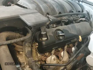 2018 Chevrolet Silverado 1500 LT z VIN 1GCVKREC5JZ179964, wystawiony jako IAAI lot #42852789 z przebiegiem 120 158 mil mil oraz . Historia ofert i sprzedaży dostępna na DreamBid. Obrazek 18.