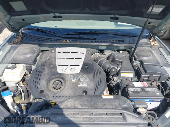 2008 Hyundai Azera Limited with VIN KMHFC46FX8A263425, listed as a IAAI auction lot 42254129 with 58,480 mi miles and . Bid and sale history available at DreamBid. Image 10.