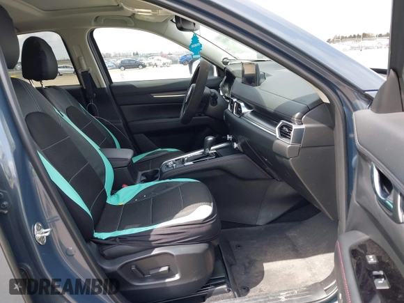 2024 Mazda CX-5 2.5 S Preferred Package with VIN JM3KFBCM3R0359915, listed as a IAAI auction lot 42070494 with 11,985 mi miles. Bid and sale history available at carsss.com. Image 5.