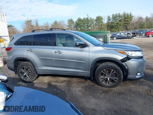 2018 Toyota Highlander LE with VIN 5TDBZRFH7JS839416, listed as a IAAI auction lot 41903167 with 97,420 mi miles and . Bid and sale history available at DreamBid. Image 13.