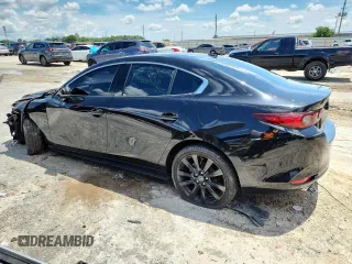 2022 Mazda 3 2.5 Turbo z VIN 3MZBPBAY9NM305244, wystawiony jako Copart lot #63661025 z przebiegiem 89 066 mil mil oraz Czysty tytuł • Clean title. Historia ofert i sprzedaży dostępna na DreamBid. Obrazek 2.