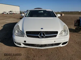 2007 Mercedes-Benz CLS 550 with VIN WDDDJ72X47A091950, listed as a Copart auction lot 55670305 with 138,119 mi miles and Clean Title. Bid and sale history available at DreamBid. Image 5.