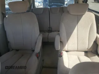 2008 Hyundai Entourage GLS z VIN KNDMC233786045066, wystawiony jako Copart lot #48761135 z przebiegiem Nie podano mil oraz Szkody całkowita. Historia ofert i sprzedaży dostępna na DreamBid. Obrazek 10.