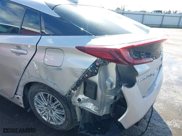 2021 Toyota Prius Prime LE with VIN JTDKAMFP2M3182760, listed as a IAAI auction lot 41593981 with NaN miles. Bid and sale history available at carsss.com. Image 20.