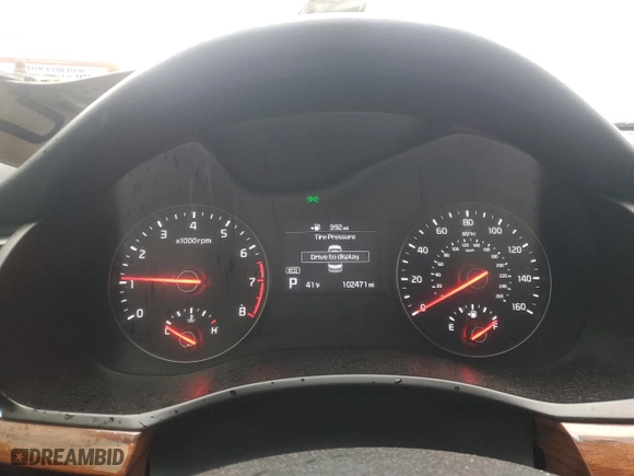 2017 Kia Cadenza Technology with VIN KNALC4J12H5081078, listed as a Copart auction lot 81816954 with 102,471 mi miles and Salvage Title. Bid and sale history available at carsss.com. Image 9.