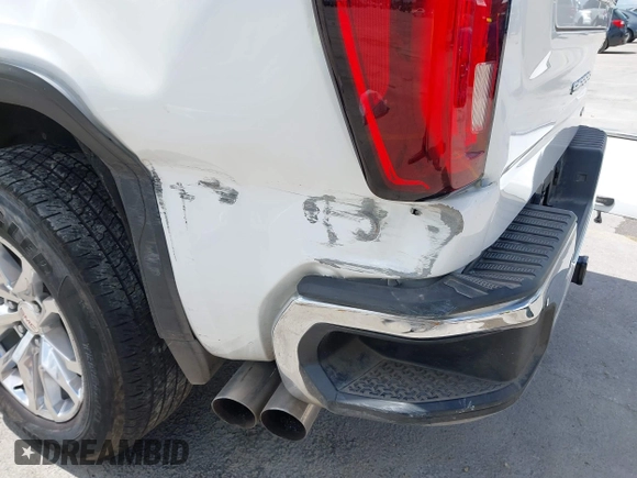 2019 GMC Sierra 1500 SLT z VIN 3GTP8DED7KG268973, wystawiony jako IAAI lot #42224064 z przebiegiem 98 871 mil mil oraz . Historia ofert i sprzedaży dostępna na DreamBid. Obrazek 18.