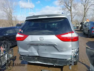2017 Toyota Sienna XLE Auto Access Seat with VIN 5TDYZ3DC9HS850264, listed as a IAAI auction lot 41716519 with 95,454 mi miles and . Bid and sale history available at DreamBid. Image 17.